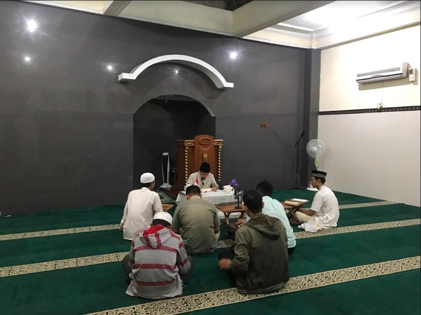 Halaqoh Diniyah Rumah Tahfizh